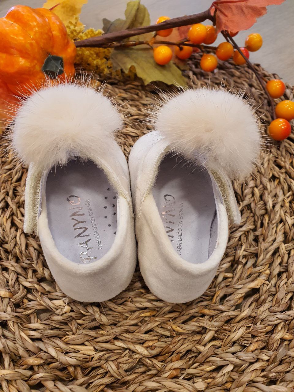 BAMBOLINA IN CAMOSCIO CON PON PON PANNA PANYNO