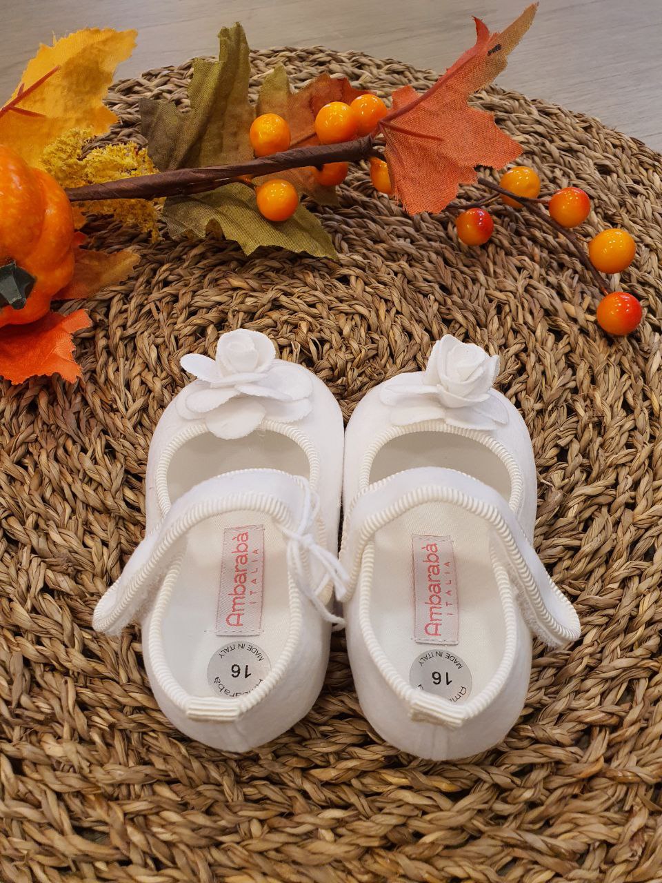 BAMBOLINA BIANCA CON FIORE IN VELLUTO AMBARABA'