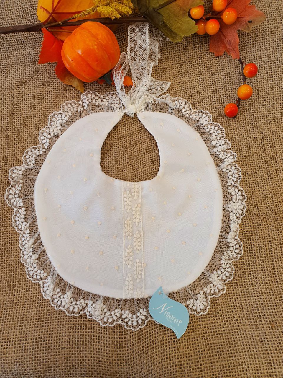 BAVETTA BATTESIMALE CON RICAMI POIS IN TULLE