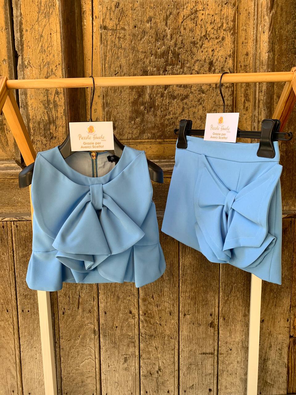 COMPLETO CON FIOCCO AZZURRO PETIT POSH