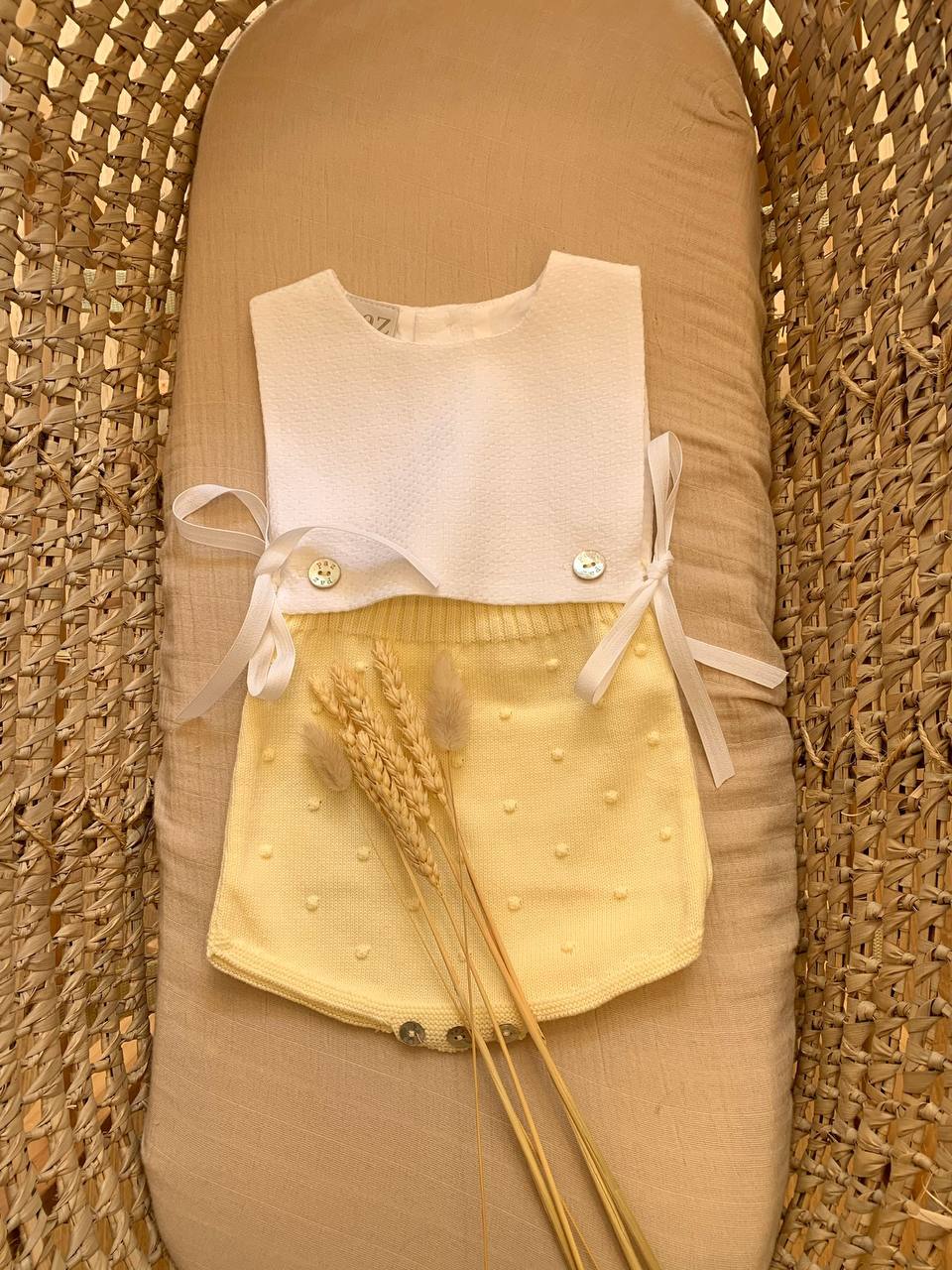 PAGLIACCETTO SPEZZATO IN FILO GIALLO PAZ RODRIGUEZ