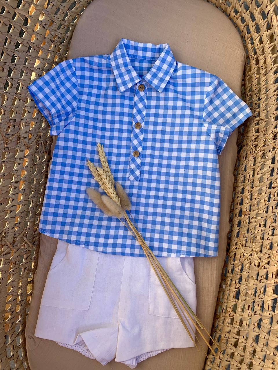 COMPLETO CAMICIA QUADRETTI CELESTE E SHORTS BIANCO DEL SUR