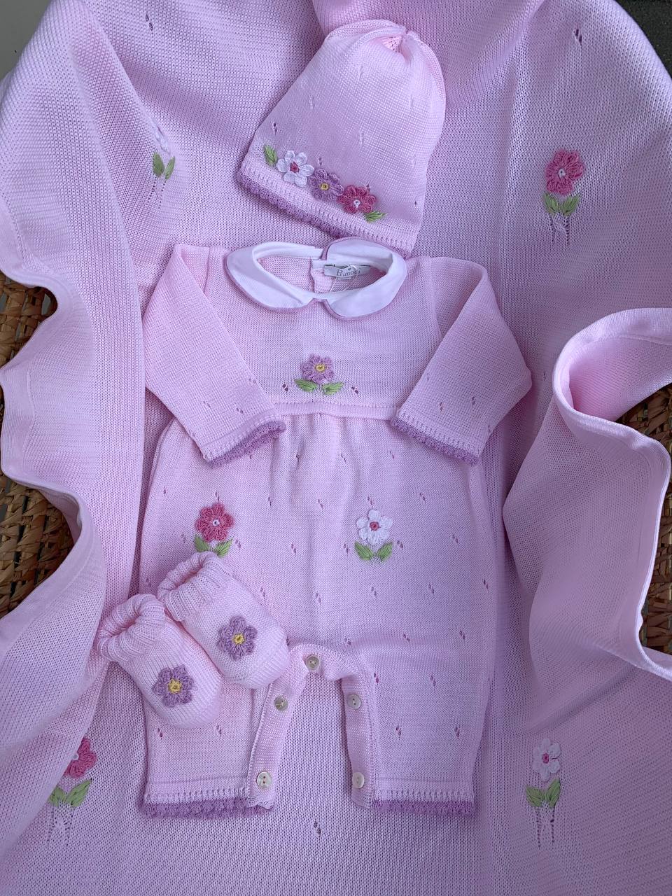 COORDINATO NASCITA ROSA CON FIORI PRIMODI' BEBE'