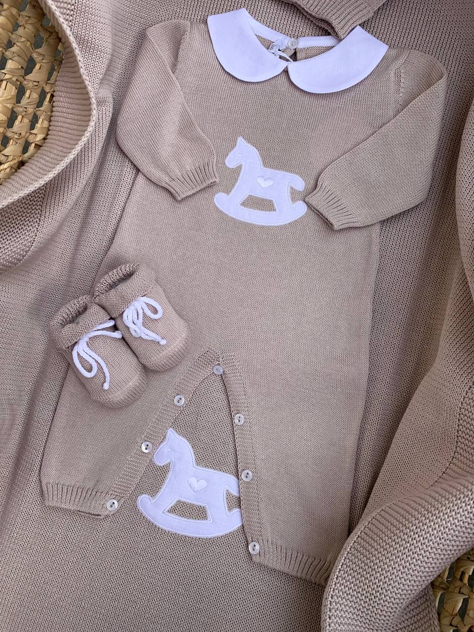 COORDINATO BEIGE CAVALLO A DONDOLO BABY LORD