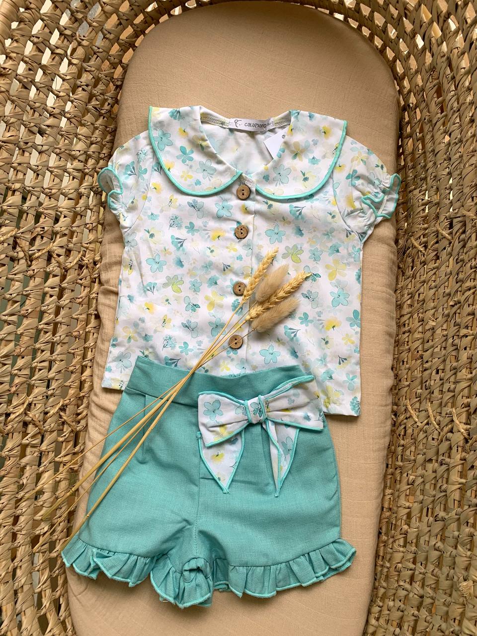 COMPLETO FIORI VERDE ACQUA CAMICIA E SHORTS CALAMARO