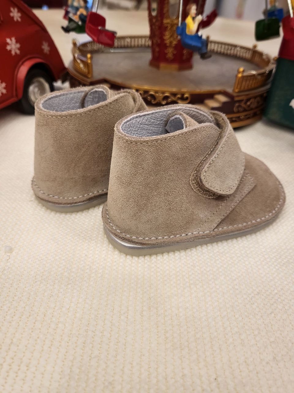 scarpe collo alto beige indice