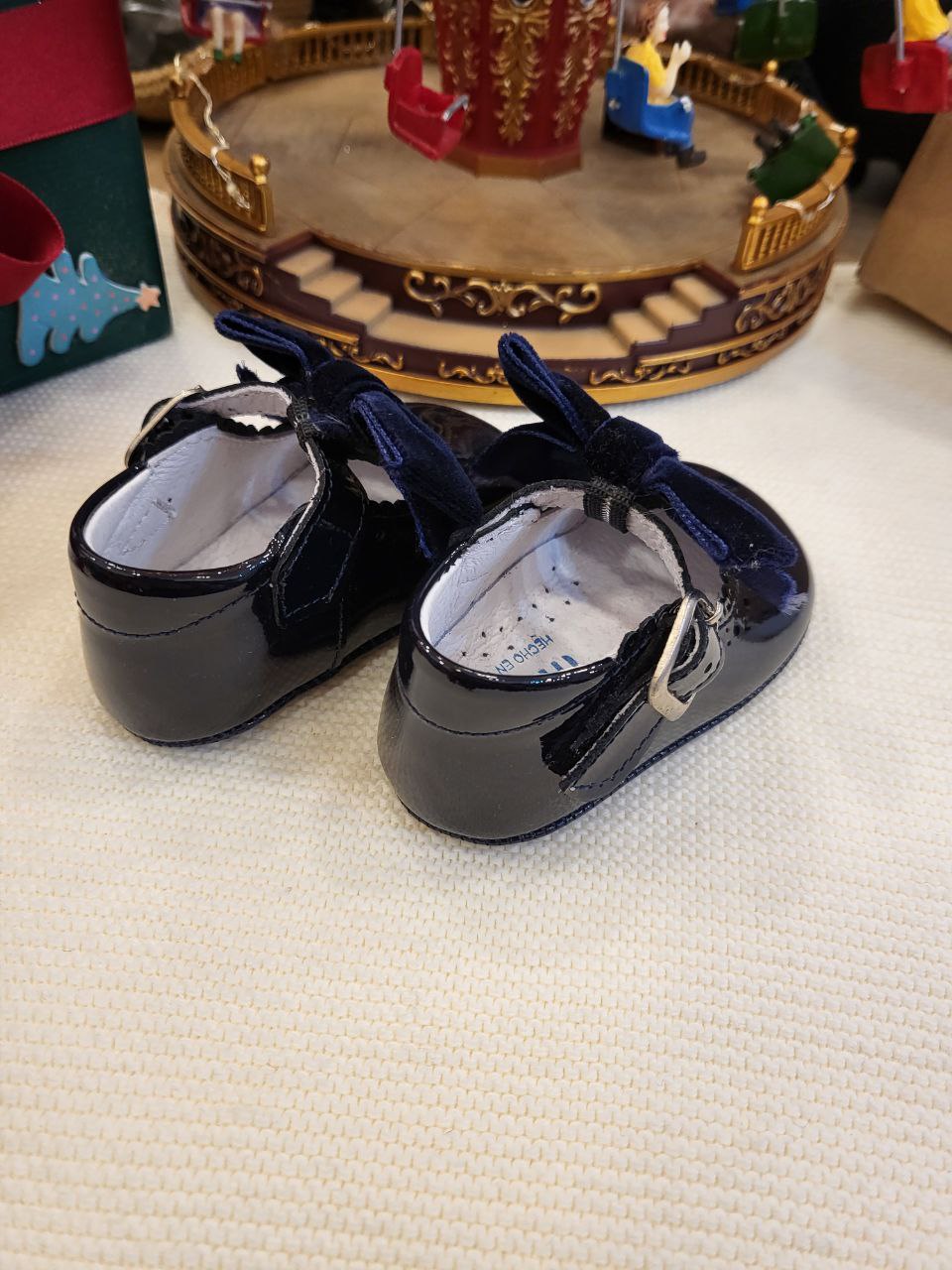 SCARPA BLU LUCIDA CON FIOCCO INDICE