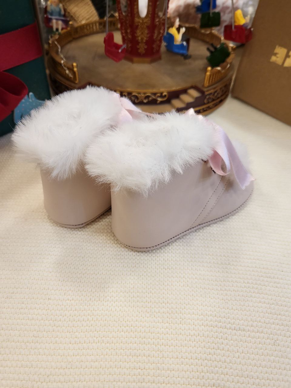 STIVALETTO ROSA CON PELLICCIA INDICE