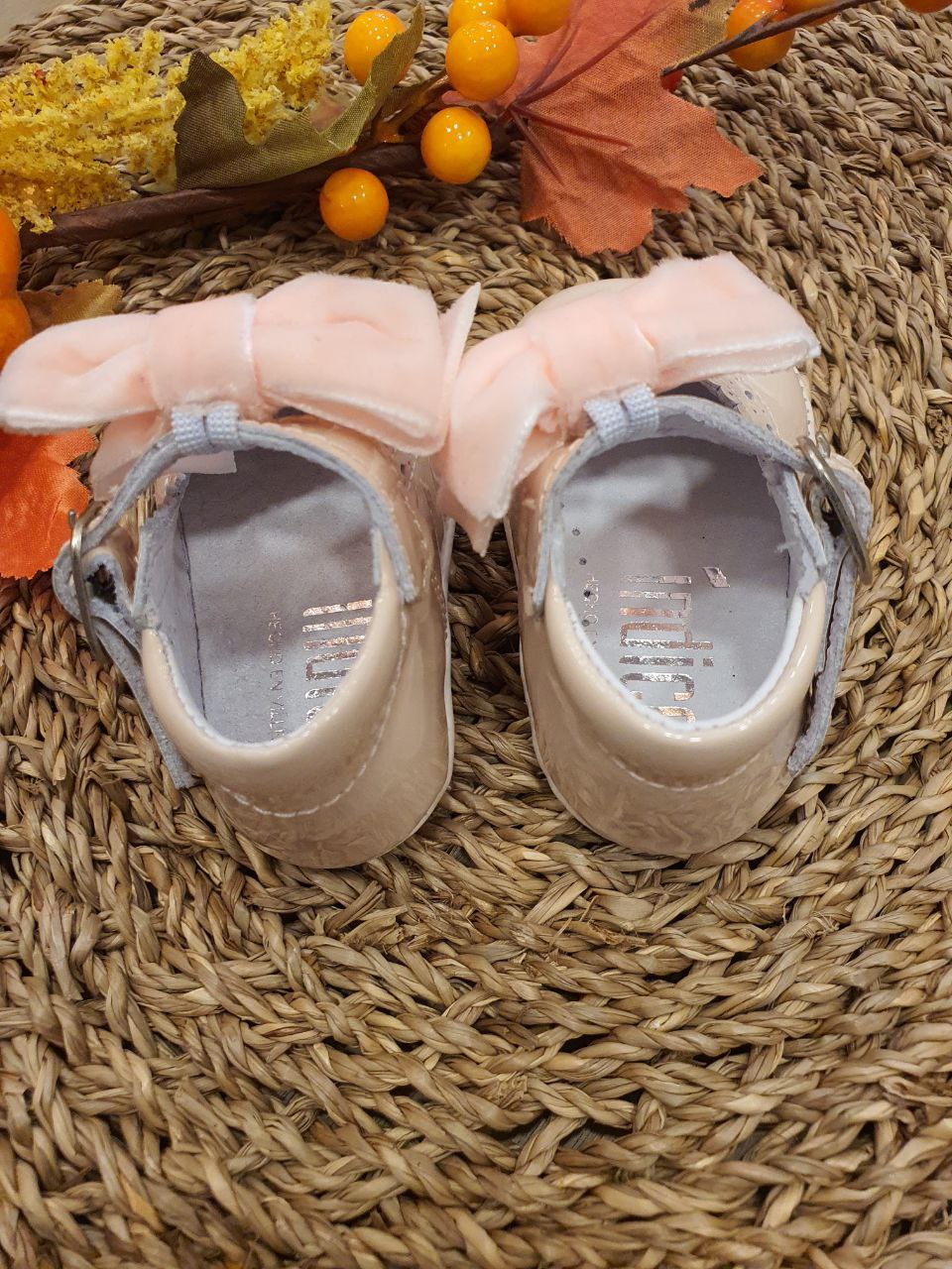 BAMBOLINA LUCIDA CON FIOCCO IN VELLUTO ROSA INDICE