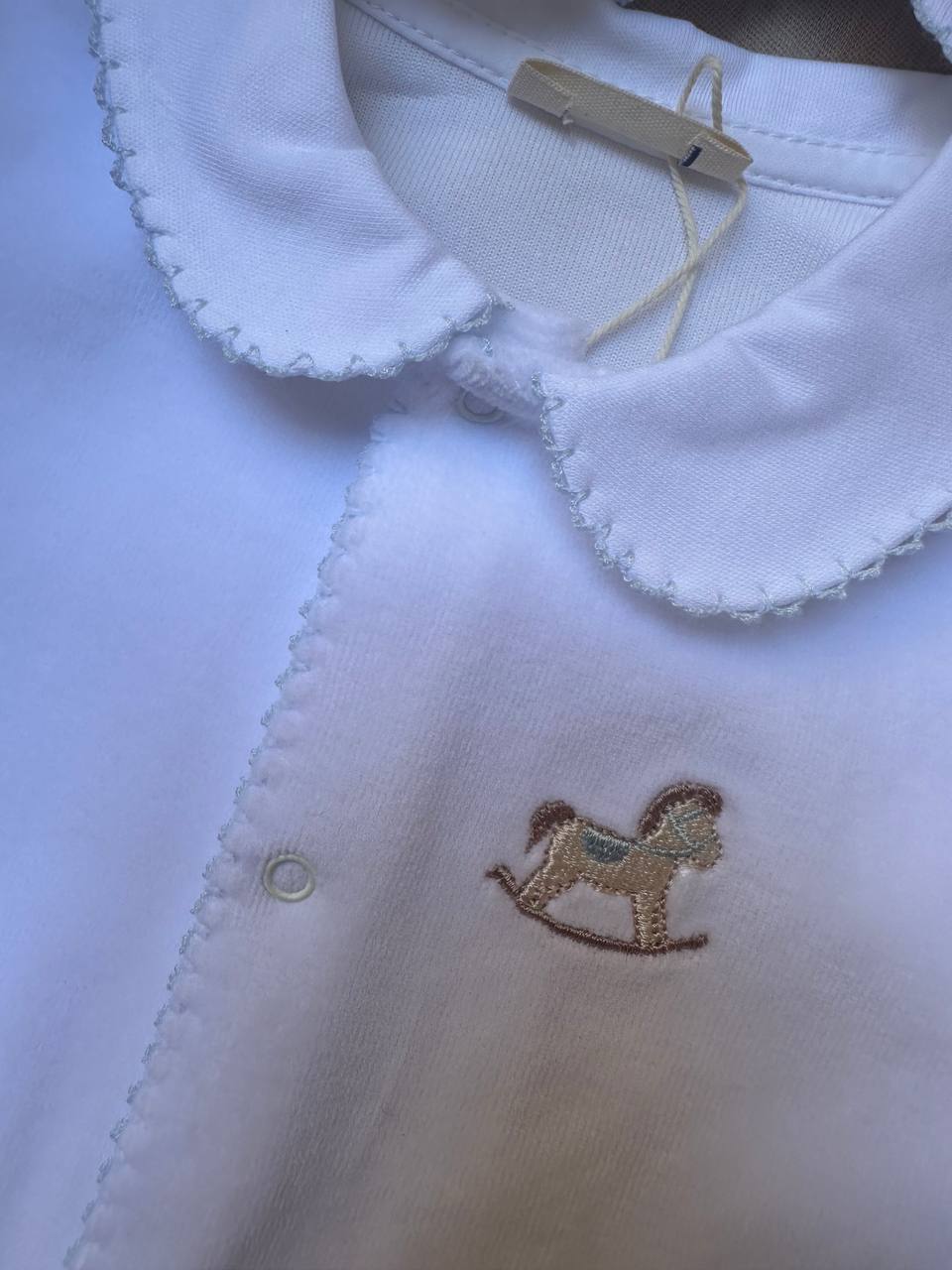 Tutina Bianca e CELESTE CAVALLO A DONDOLO BABY GI