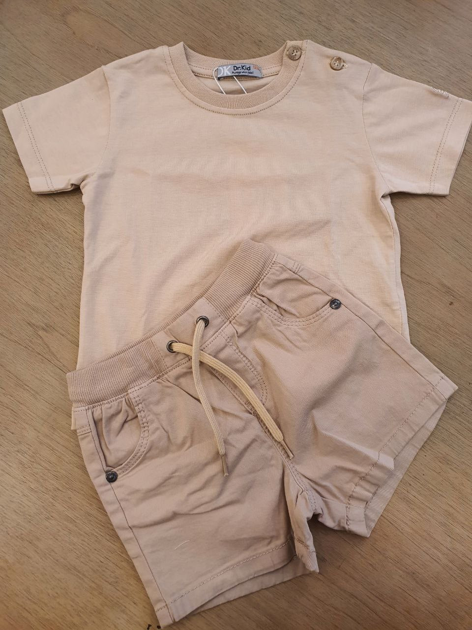 Completo t-shirt dr kid e shorts boboli