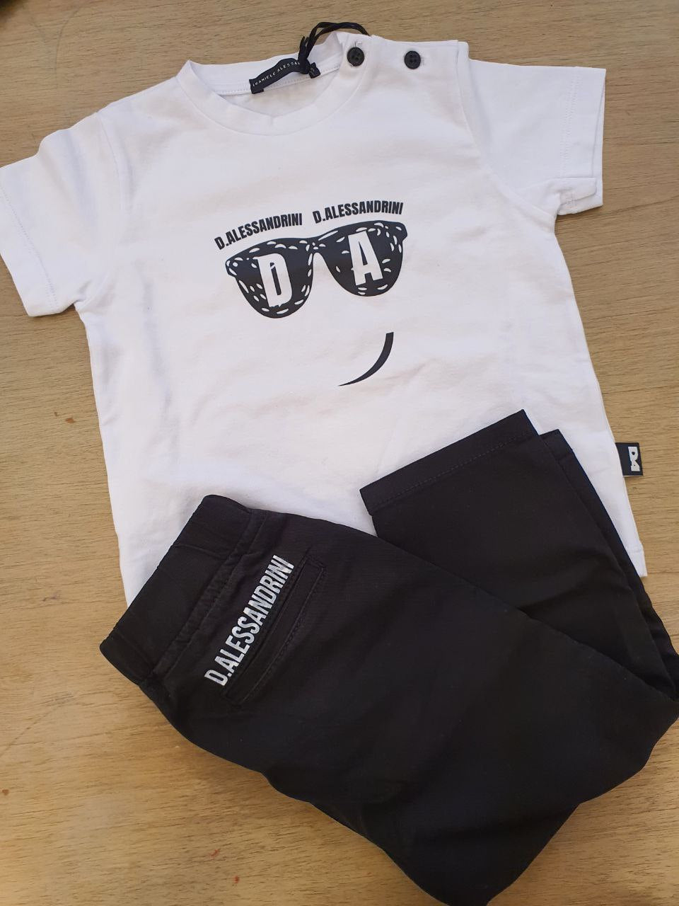 Completo t-shirt e pantalone Daniele alessandrini