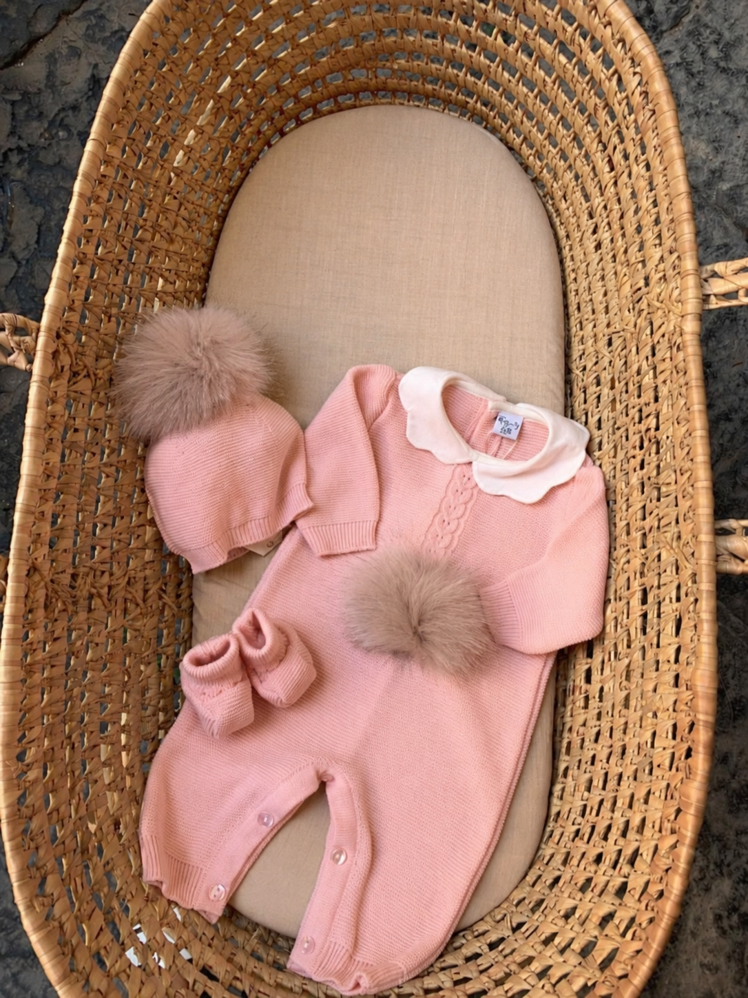 Tutina SCARPINE E CAPPELLINO PON PON CIPRIA Pappa & Latte