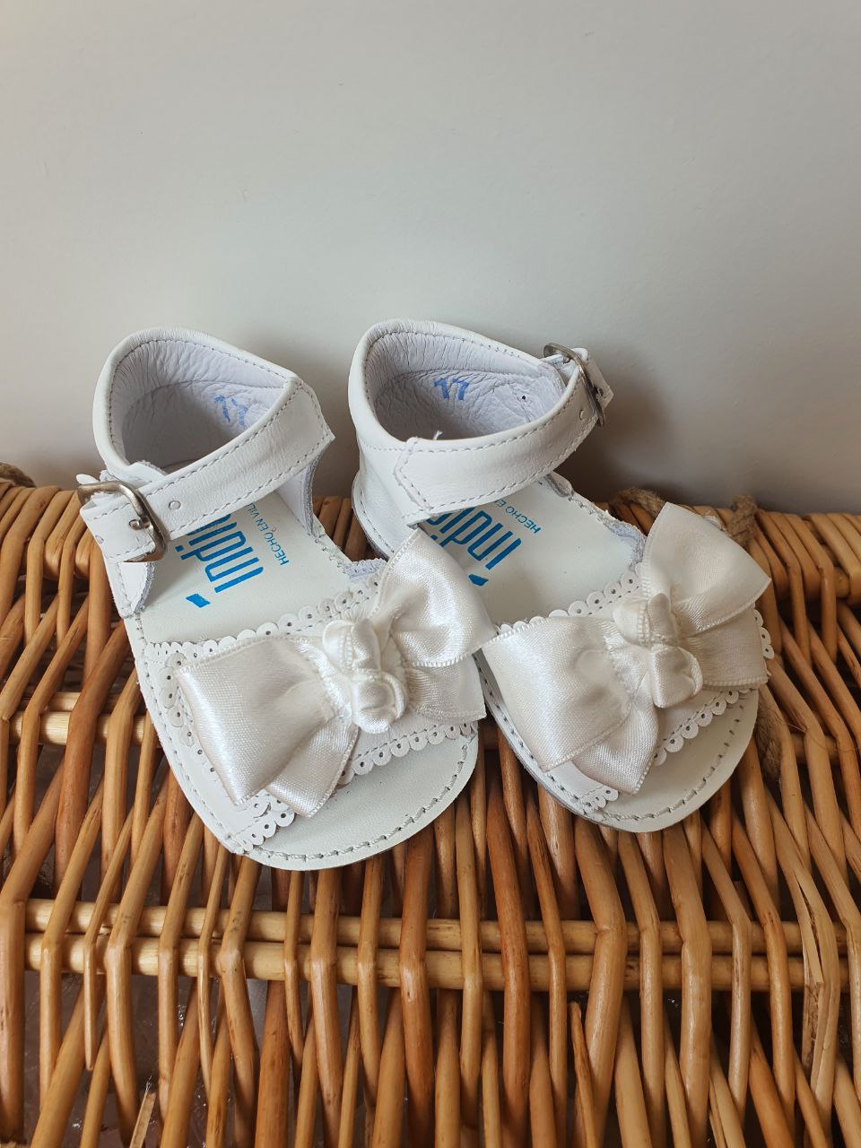 Sandali BIANCHE CON FIOCCHI INDICE