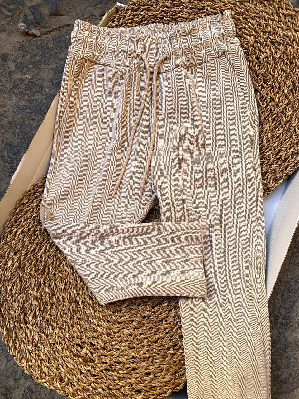 Pantalaccio Beige NEVER TOO