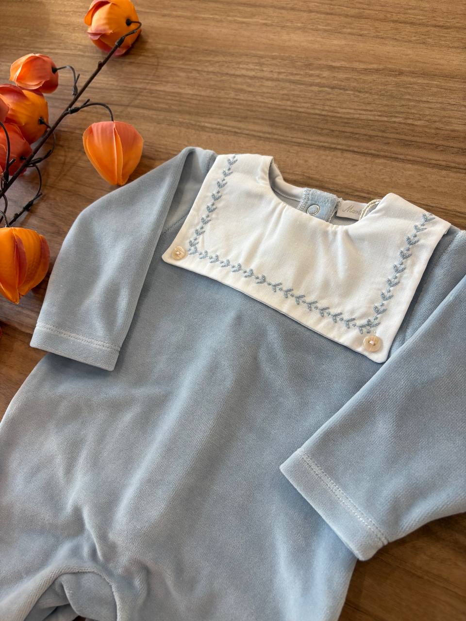 Tutina azzurra con colletto ricamato MARTINARANDA
