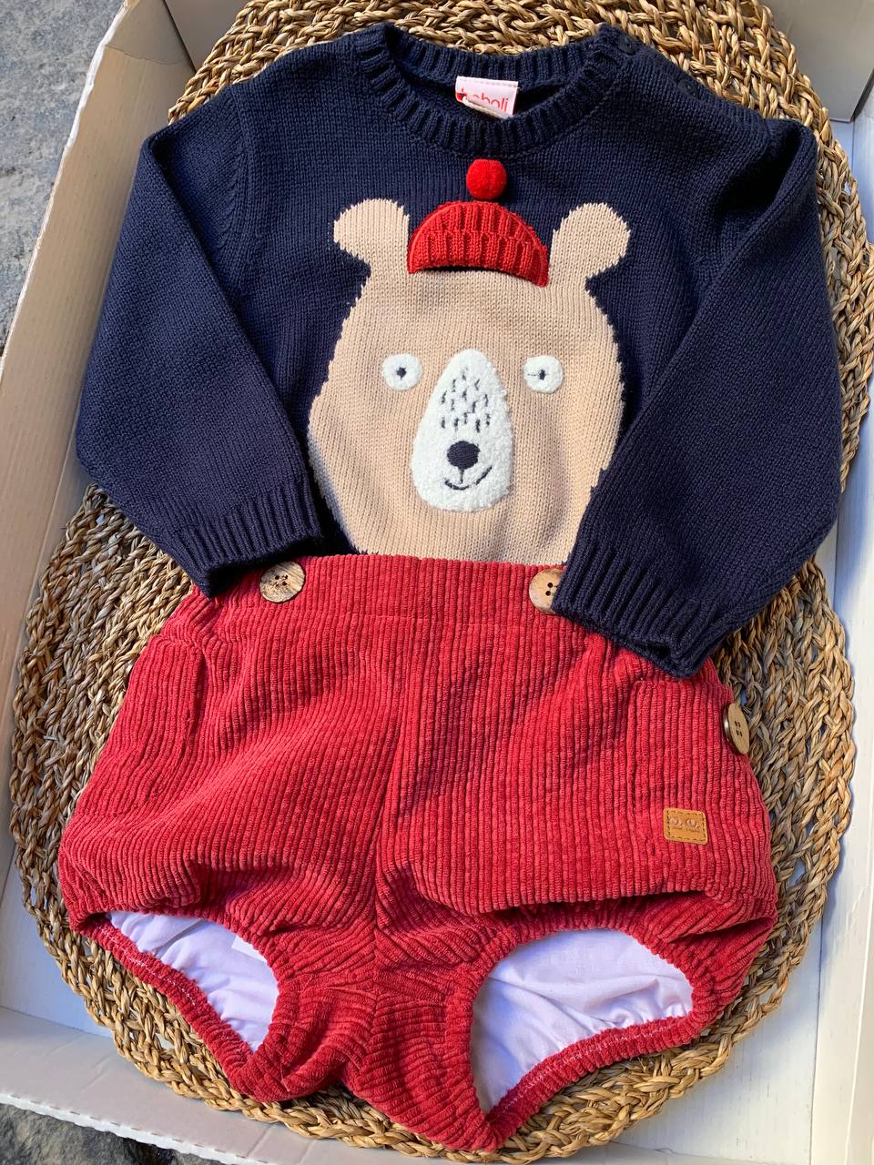 Completo ORSO CON CAPPELLINO ROSSO