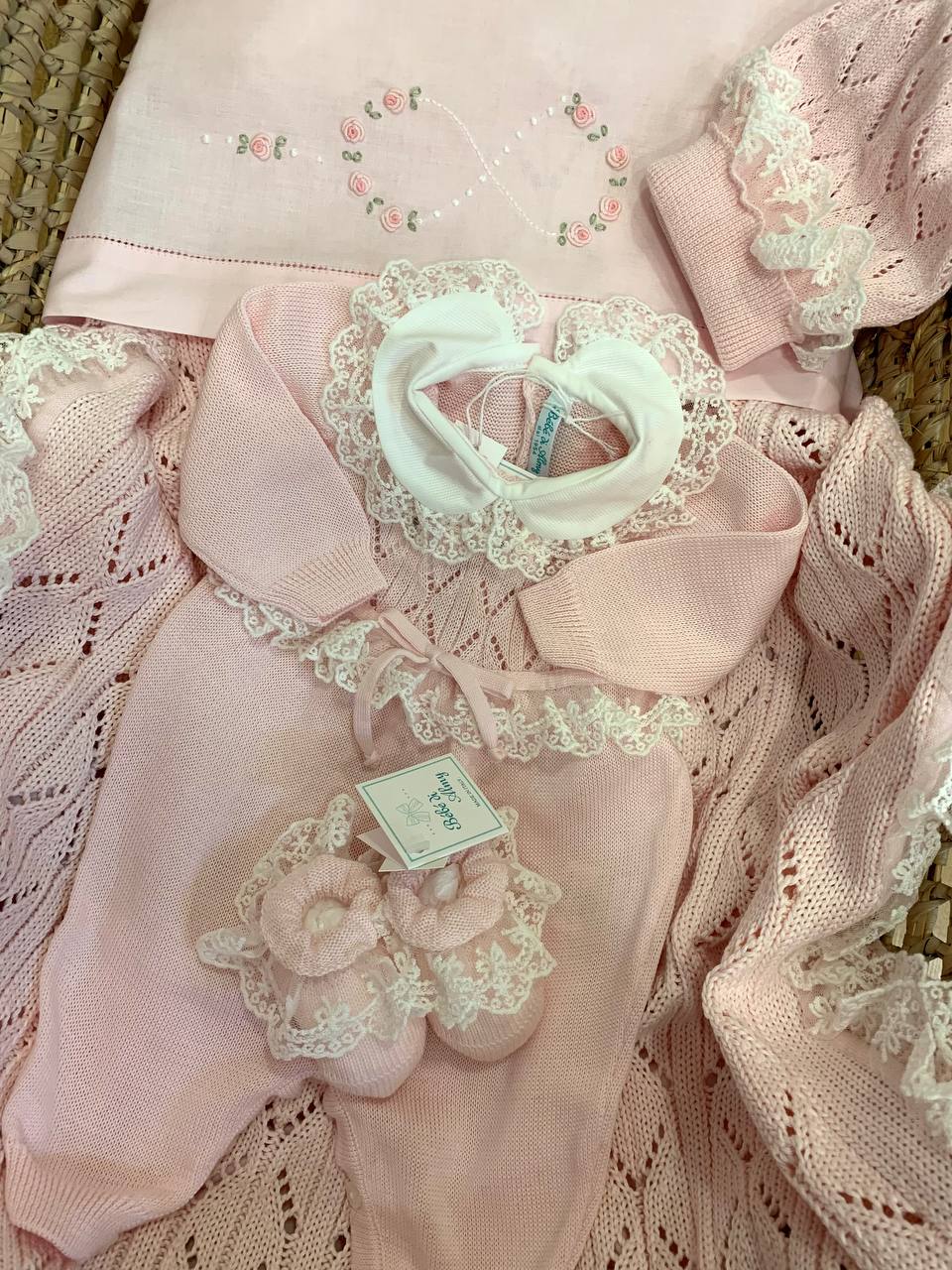 Coordinato Pizzo Rosa Bebè di Almy