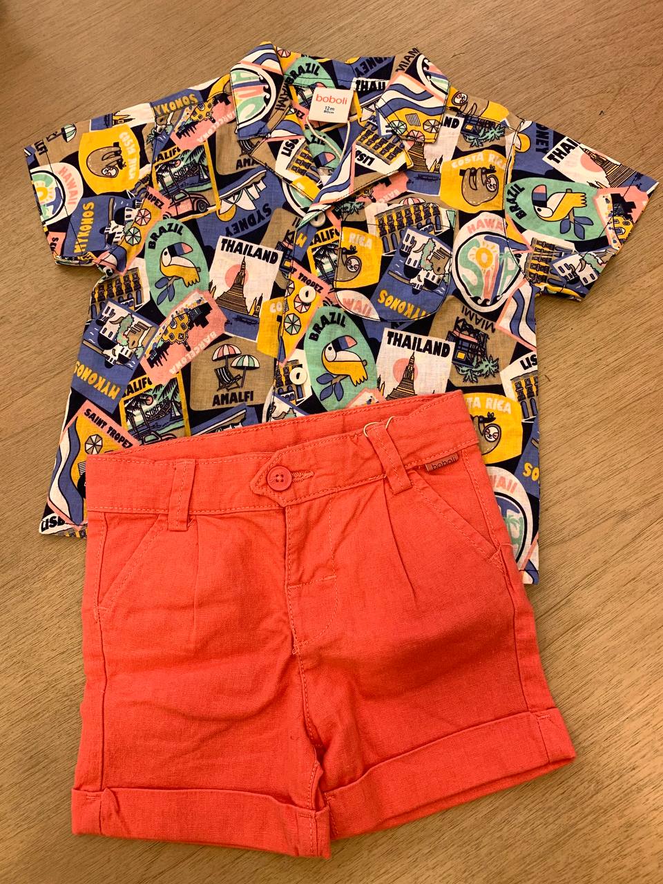 Completo camicia colorata e shorts salmone boboli
