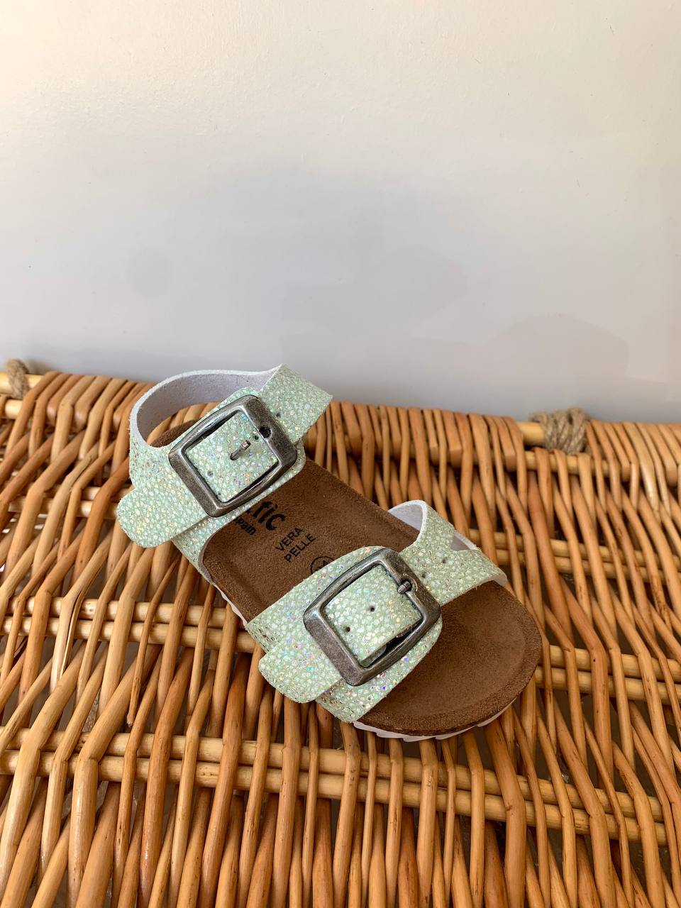 Sandali Freya verde brillantinata BIO ETIC