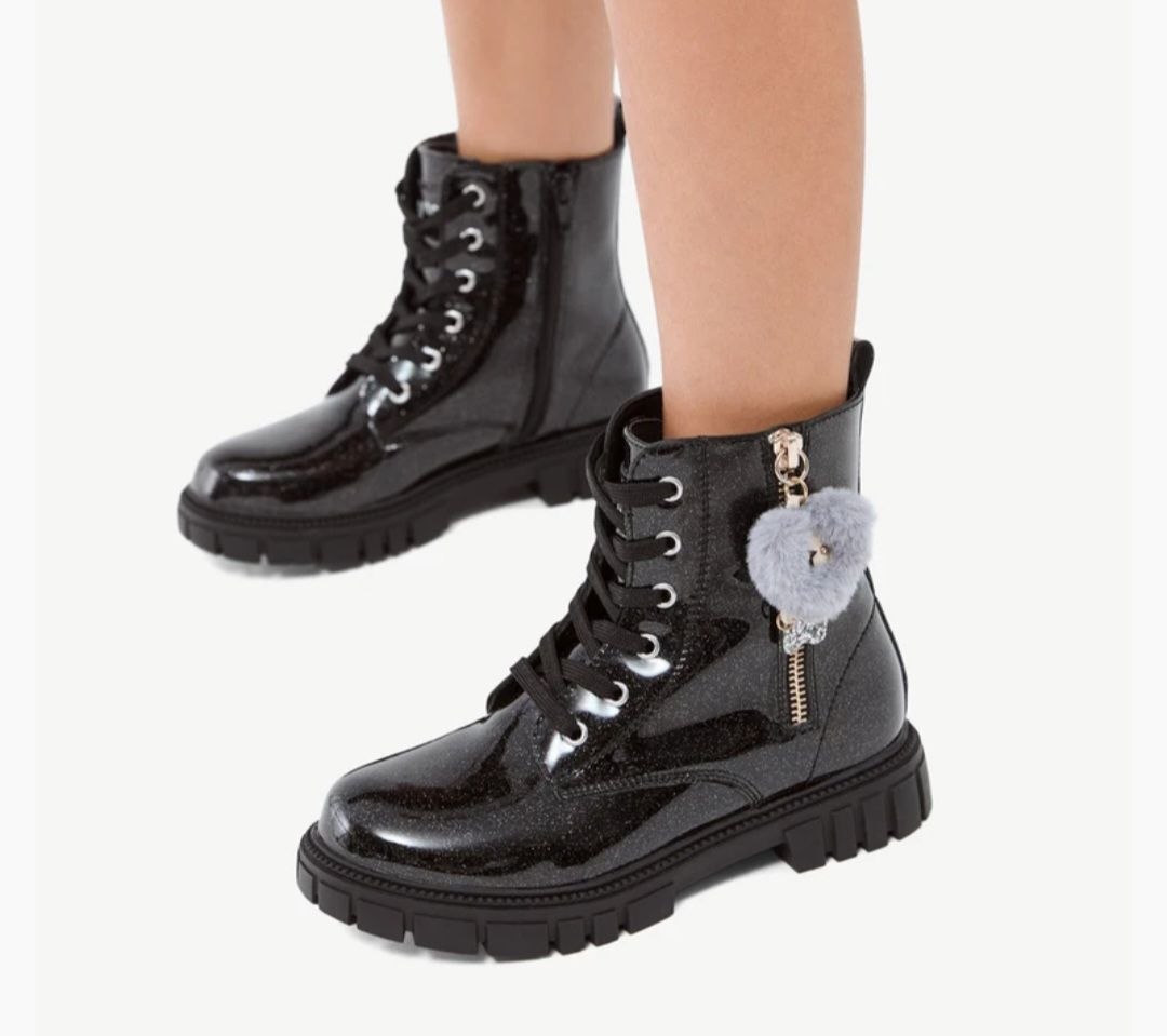 STIVALETTO LUCIDO BRILLANTINATO NERO CONGUITOS