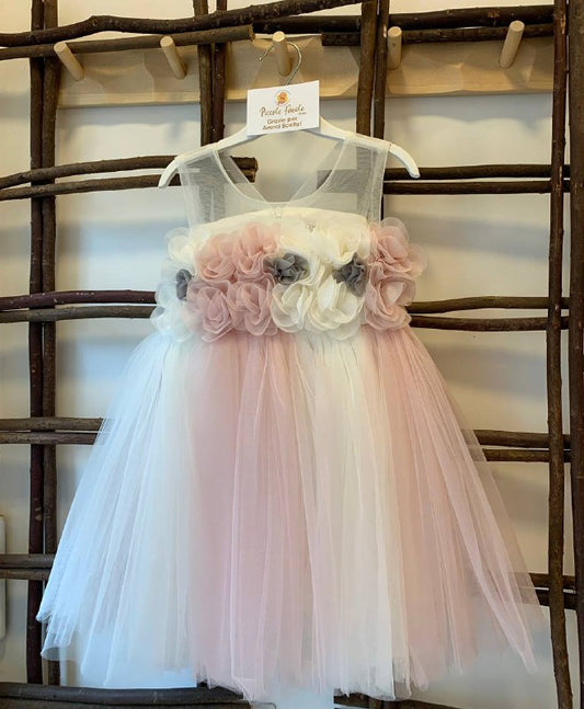 ABITO DAMINA CON FIORI A RILIEVO ROSA