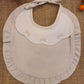 BAVETTA BIANCO-BEIGE DOPPIO BAVERO CON FIOCCO RICAMATO PAPPA&LATTE