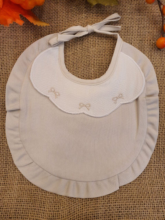 BAVETTA BIANCO-BEIGE DOPPIO BAVERO CON FIOCCO RICAMATO PAPPA&LATTE