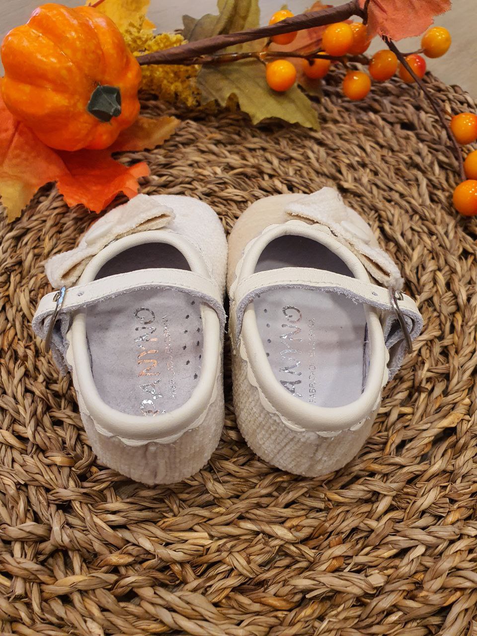 BAMBOLINA IN CAMOSCIO CON FIOCCO BEIGE PANYNO