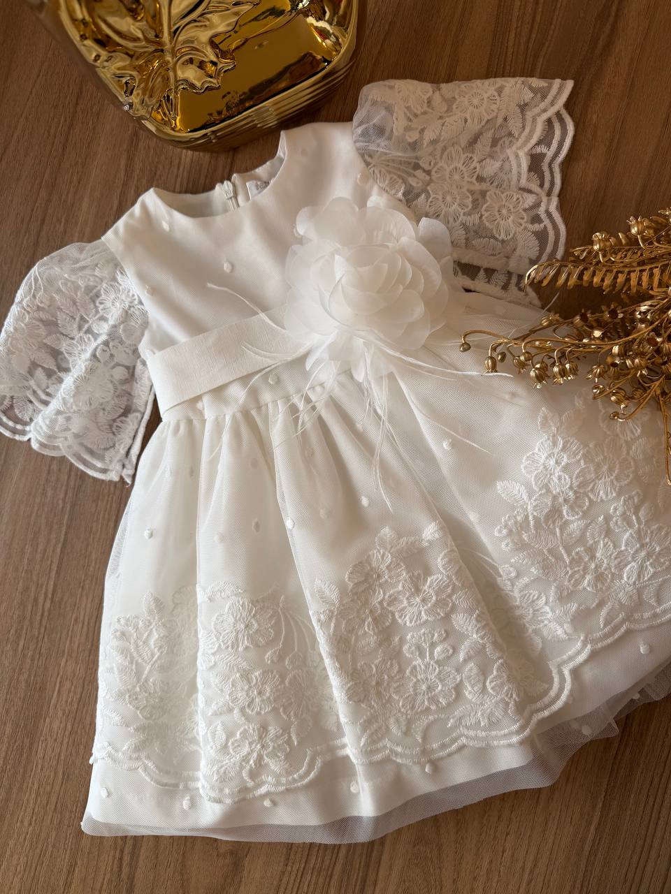 ABITO BATTESIMALE PANNA CON RICAMO FIORI TETO E TATTA