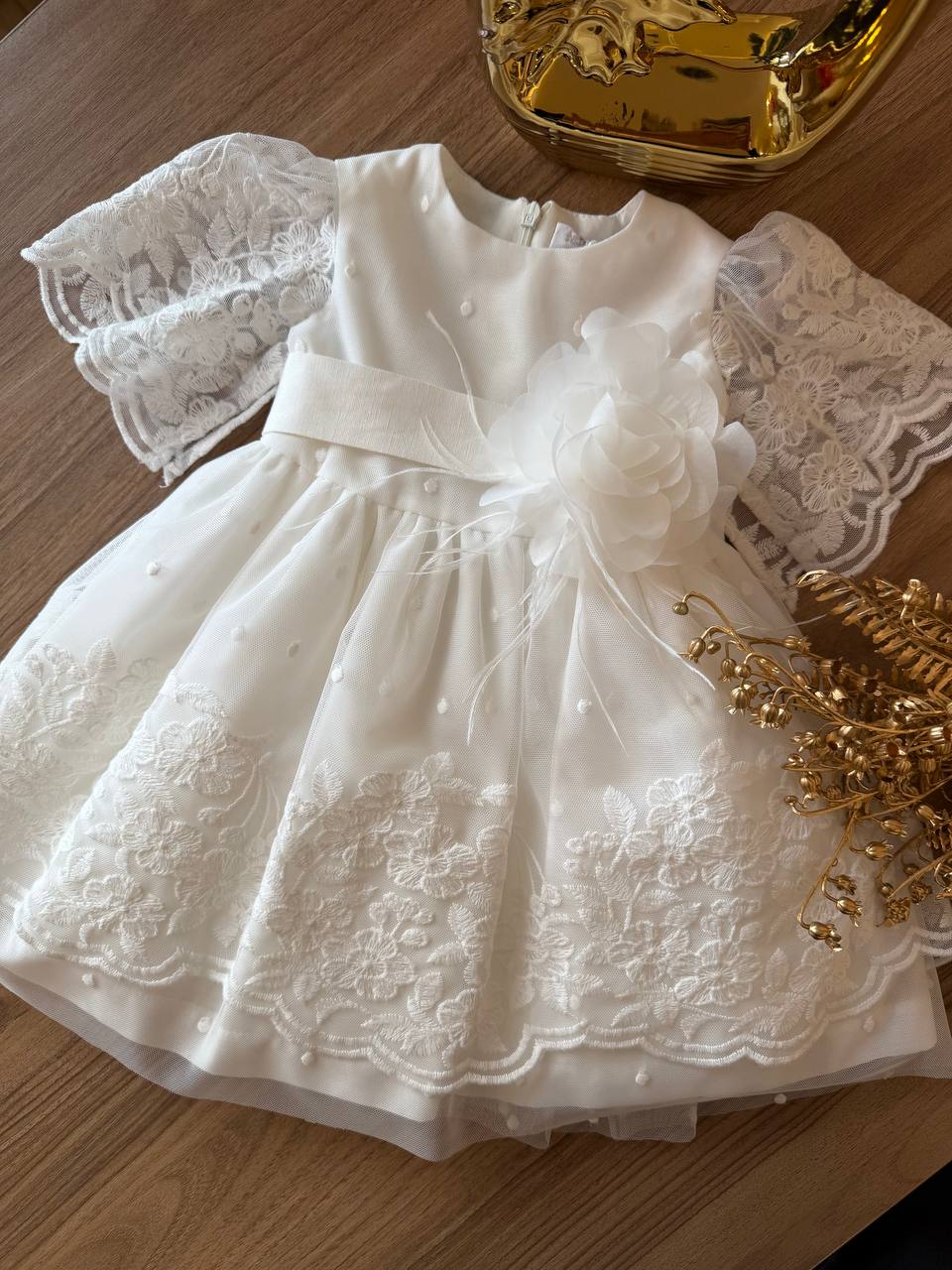 ABITO BATTESIMALE PANNA CON RICAMO FIORI TETO E TATTA