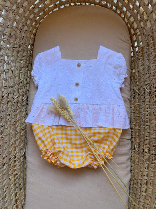 PAGLIACCETTO QUADRETTI  CON PIZZO SAN GALLO GIALLO DEL SUR