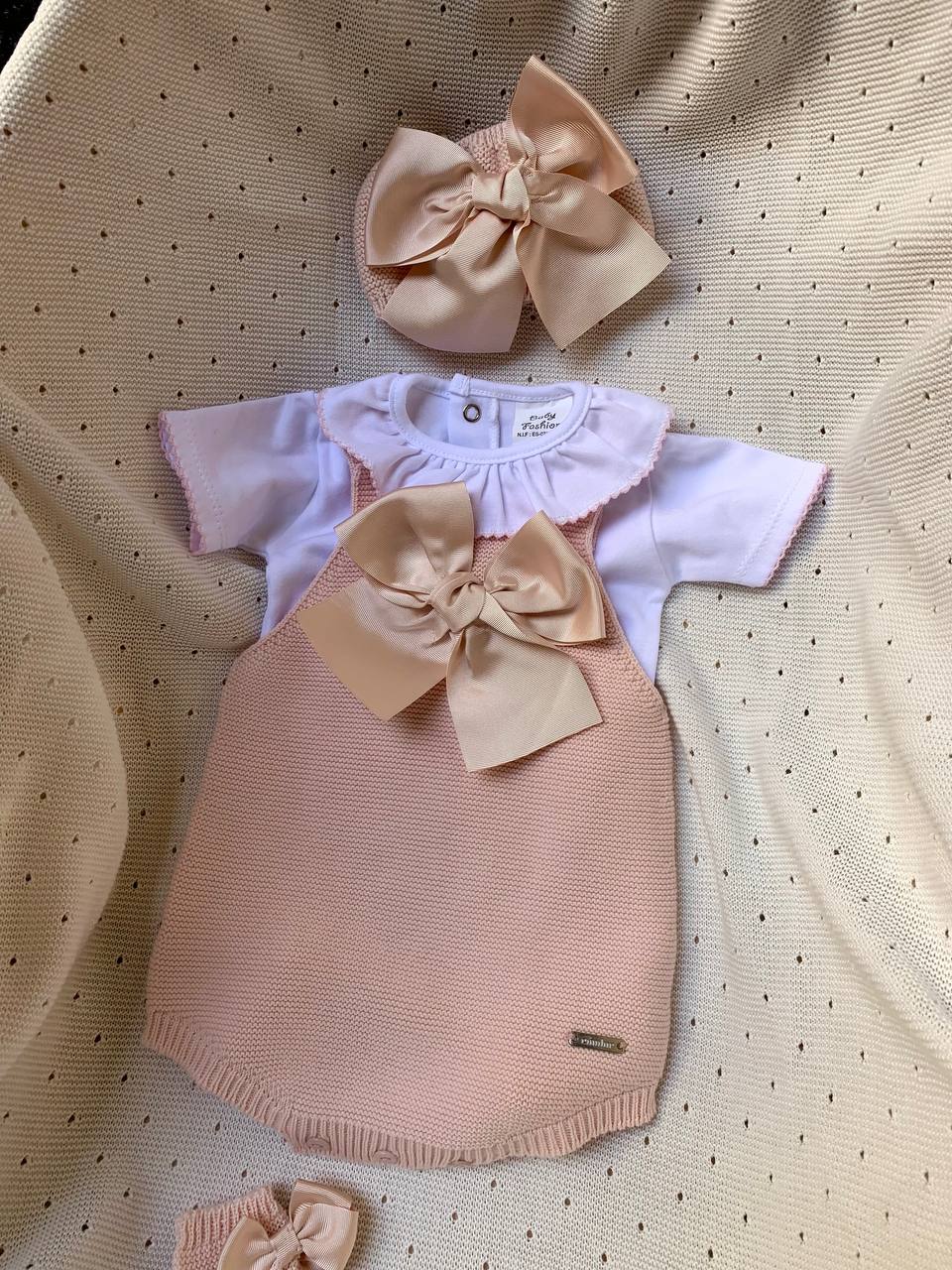SALOPETTE E BODY IN FILO ROSA CONDOR