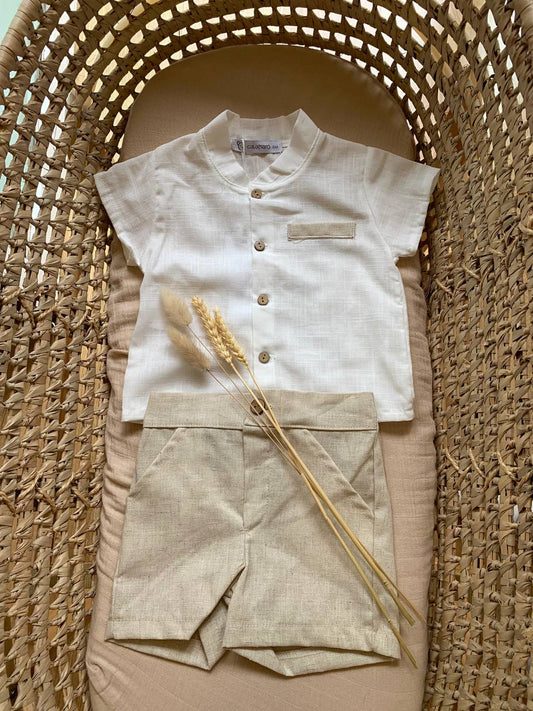 COMPLETO CAMICIA BIANCA E SHORTS BEIGE CALAMARO