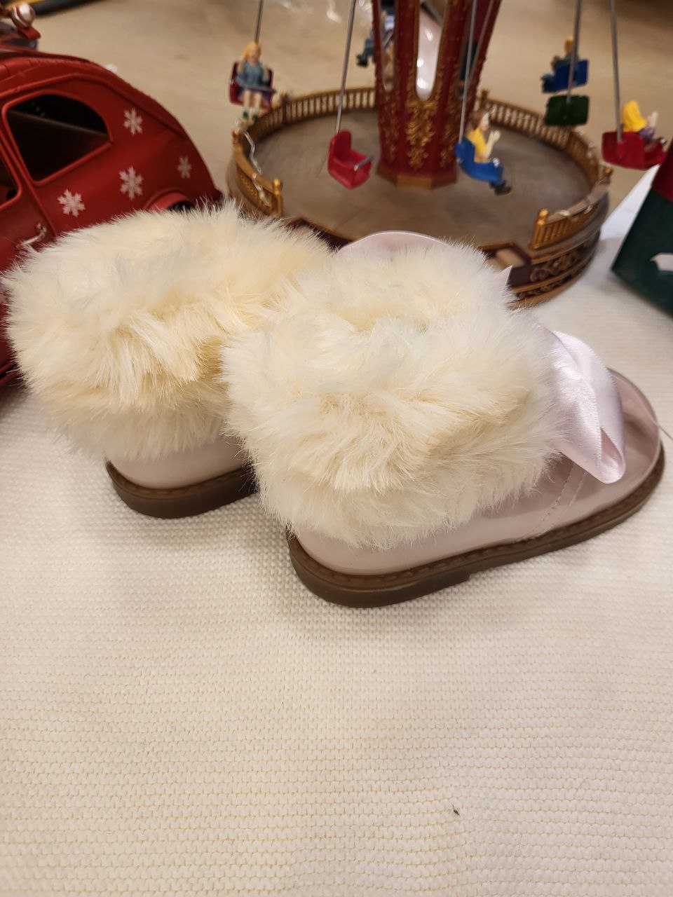 stivaletto rosa con peluche Rizitos