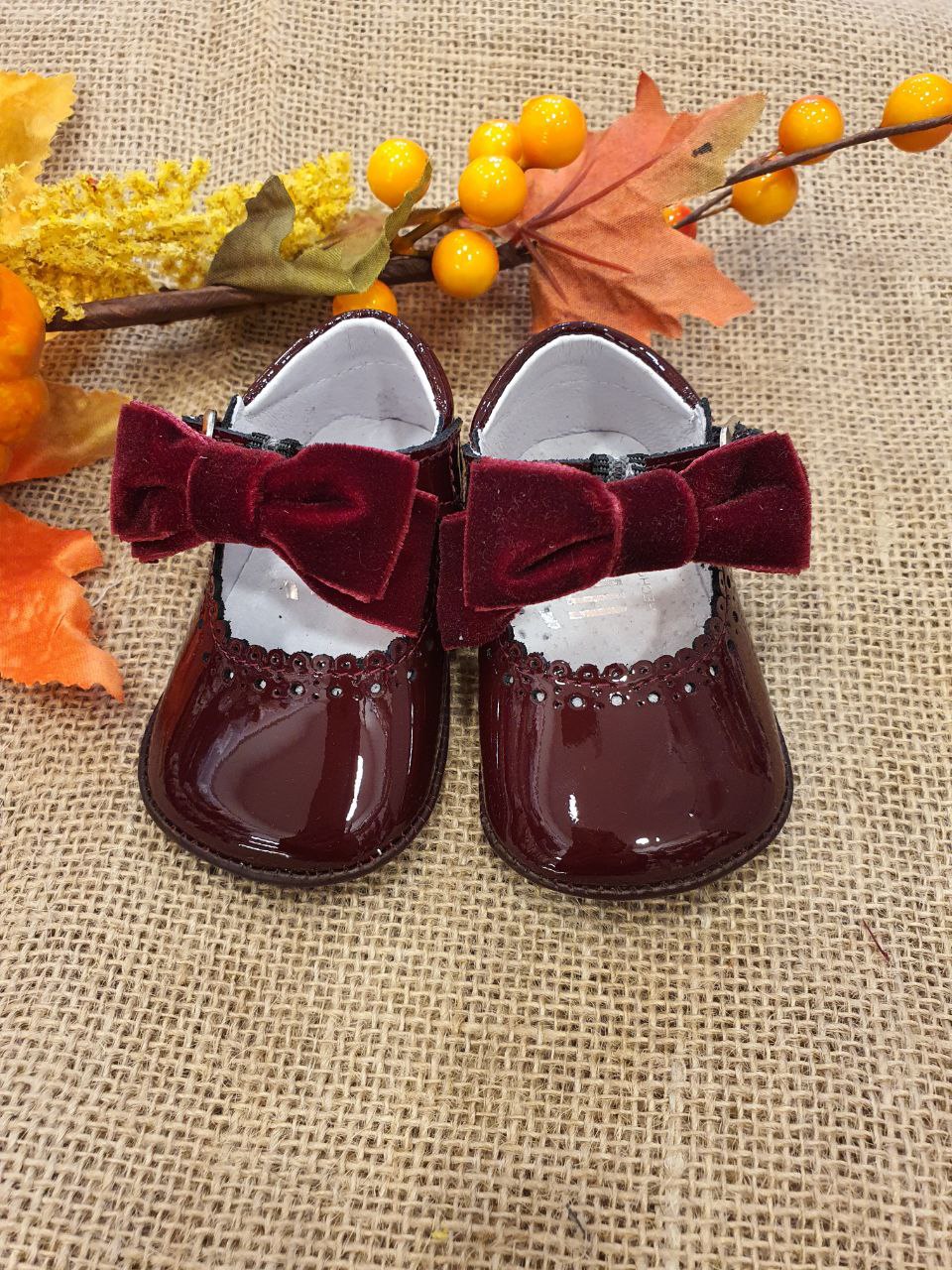 BAMBOLINA LUCIDA CON FIOCCO BORDEAUX IN VELLUTO INDICE