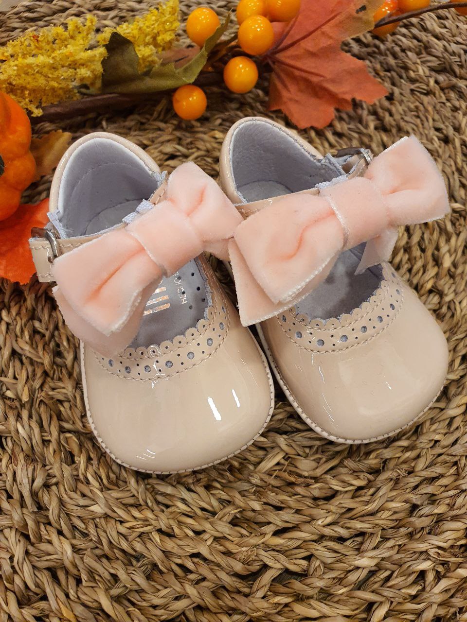 BAMBOLINA LUCIDA CON FIOCCO IN VELLUTO ROSA INDICE