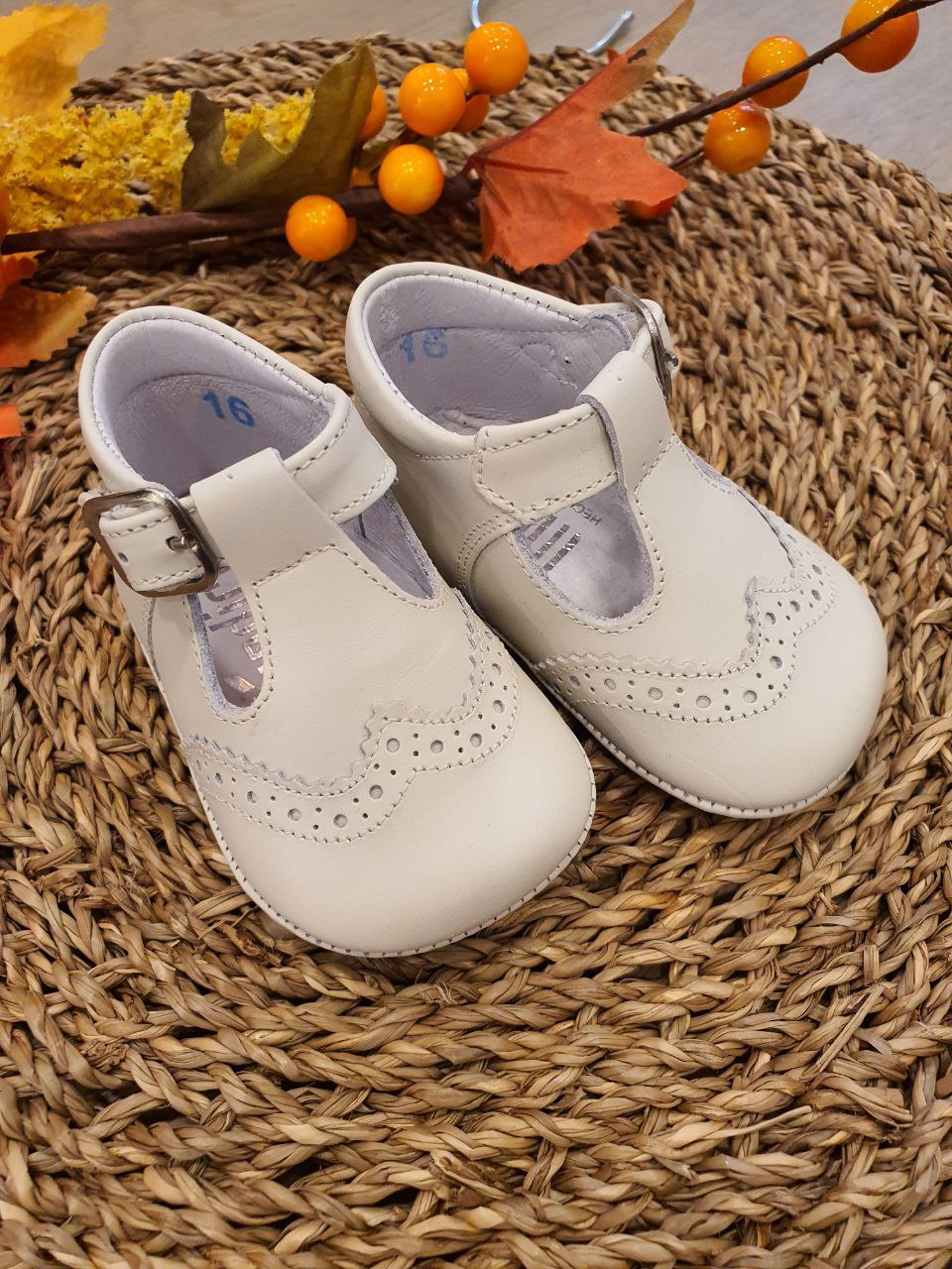 SCARPINA CON RICAMO PANNA INDICE