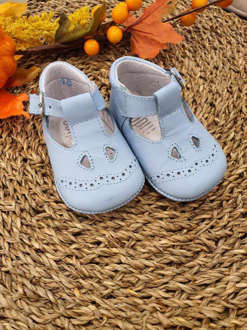 OCCHIELLO CON RICAMI AZZURRO INDICE