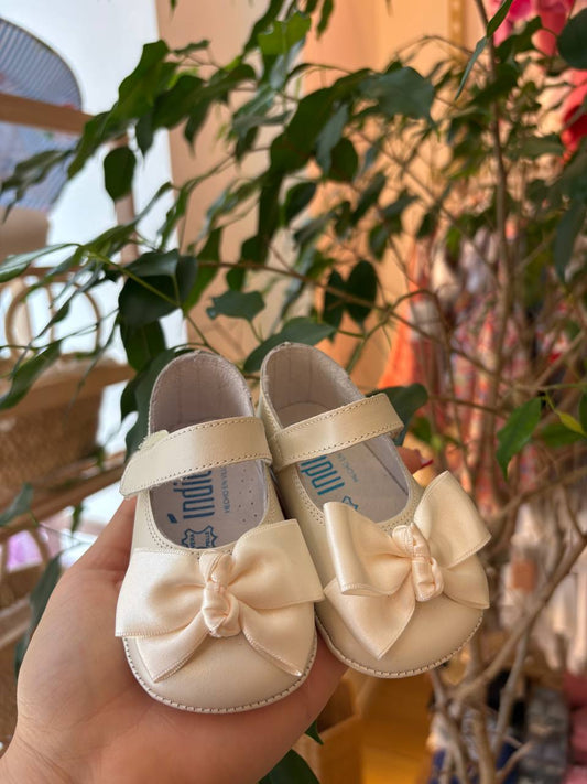 BAMBOLINA BEIGE CON FIOCCO PICCOLO INDICE CULLA