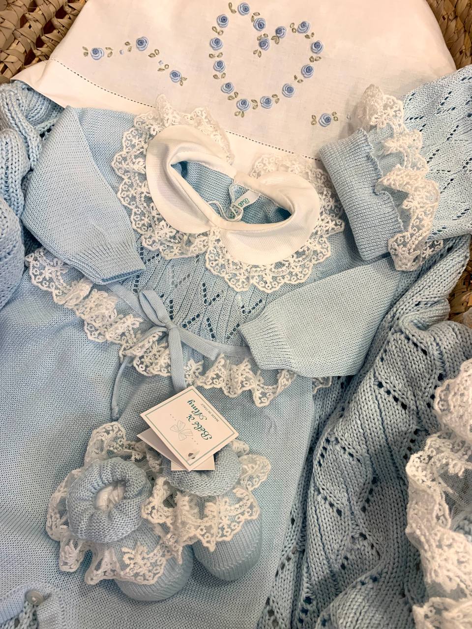 Coordinato Pizzo Azzurro Bebè di Almy