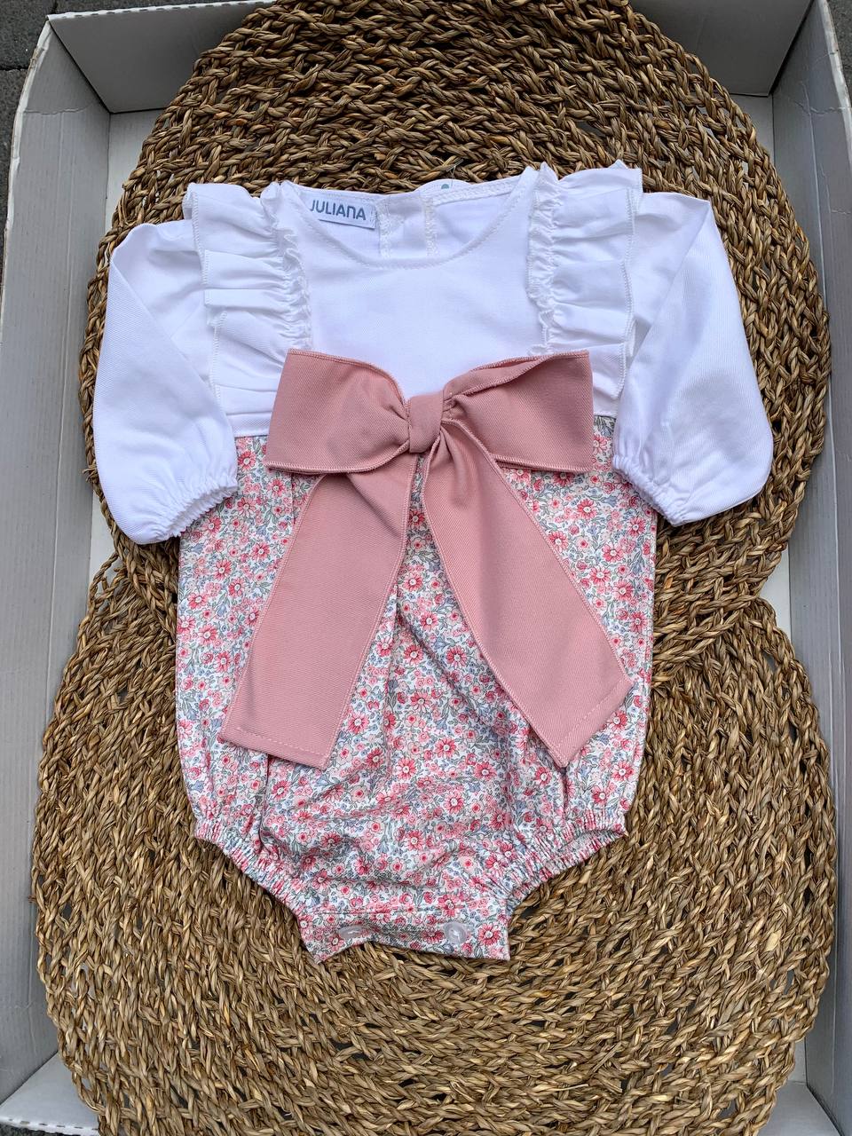 PAGLIACCETTO FIOCCO ROSA JULIANA