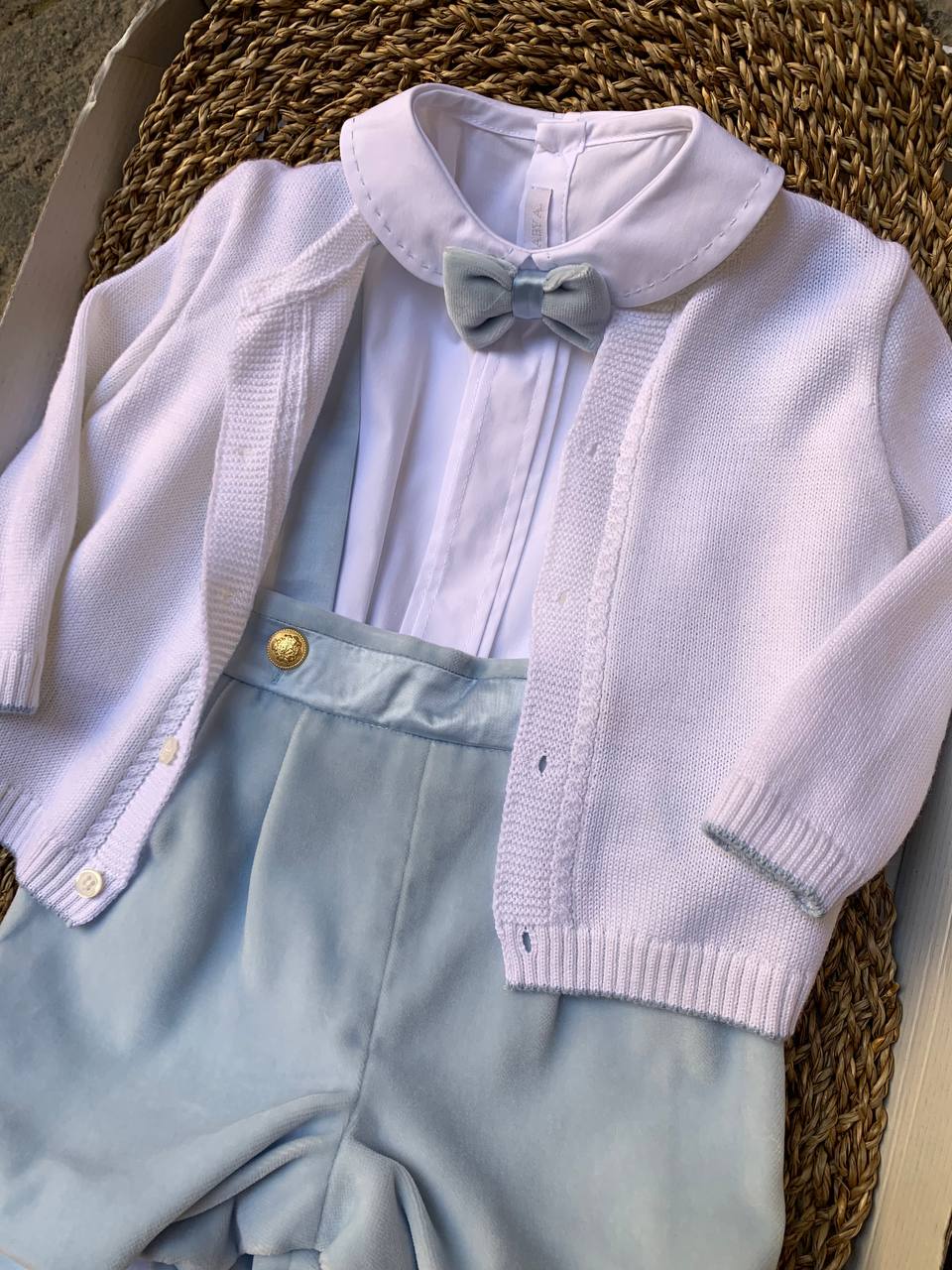 COORDINATO LATTE E CIELO BABY A.