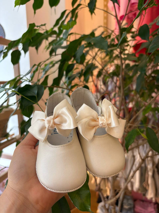BAMBOLINA BEIGE CON FIOCCO ALLA CAVIGLIA INDICE CULLA