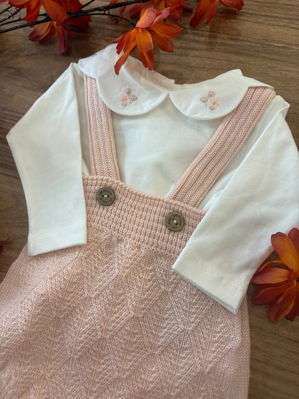 Completo Salopette e Body Rosa Cipria WEDOBLE