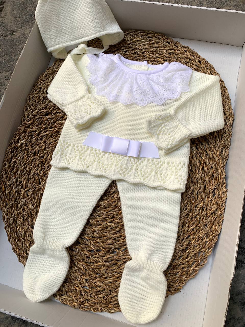 Tutina spezzata con collo IN PIZZO PANNA BABY FASHION