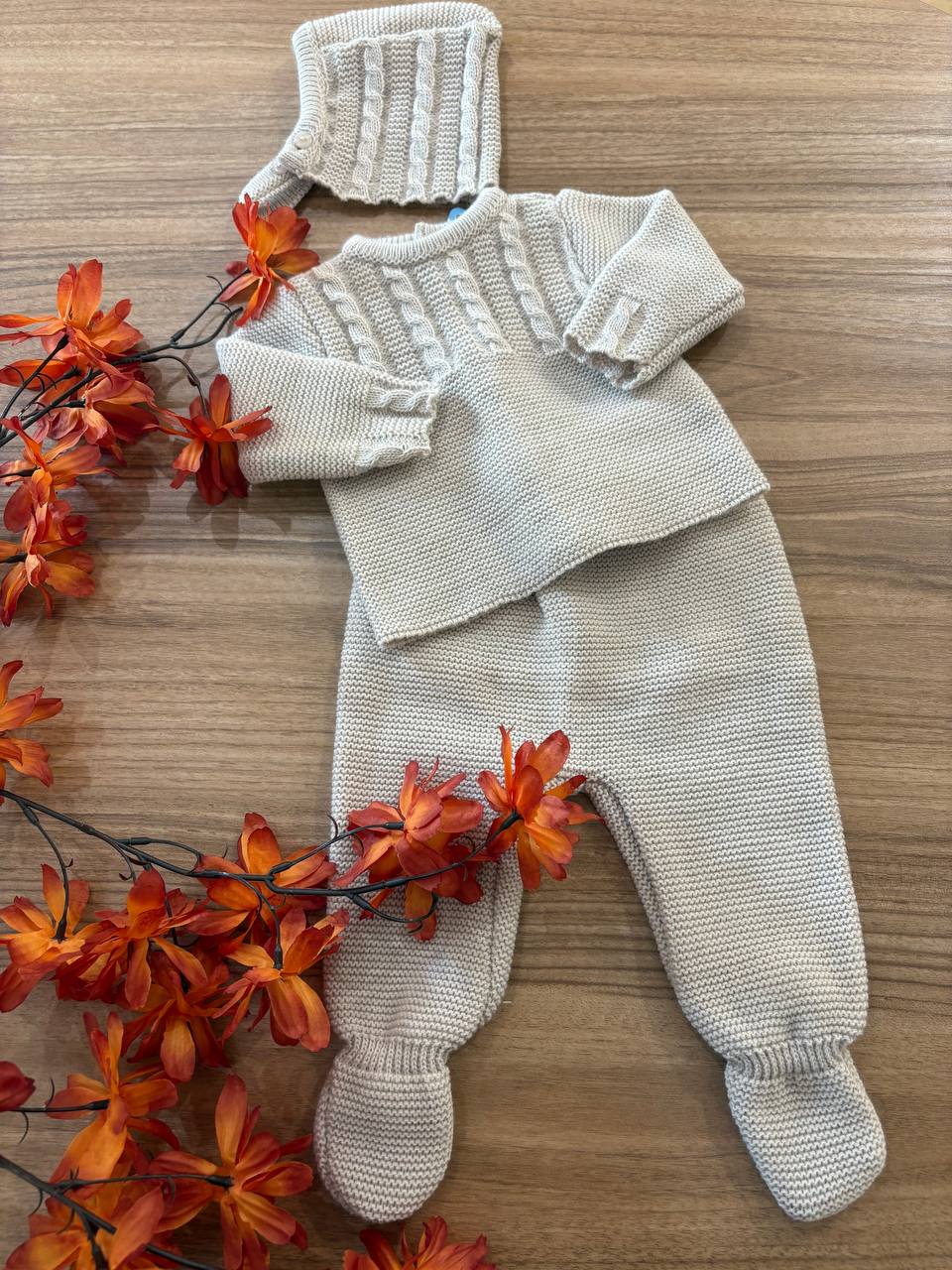 Tutina SPEZZATA CON CUFFIA BEIGE