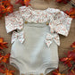 SALOPETTE FIORI E FIOCCHETTI BEIGE BABY FASHION