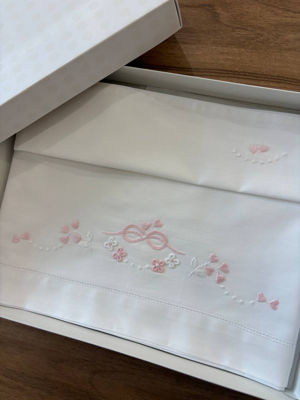 Lenzuolino INFINITO CON FIORI A RILIEVO ROSA ARTIGIANBABY