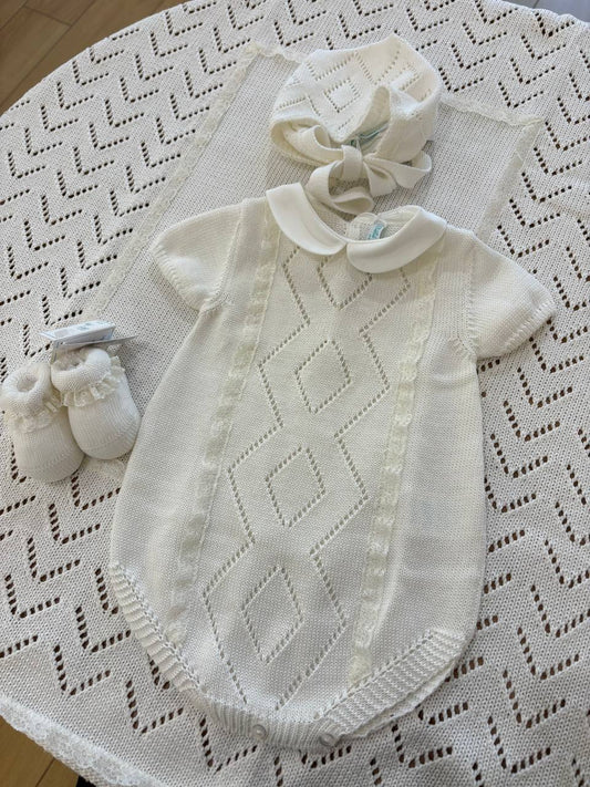PAGLIACCETTO, CUFFIETTA E SCARPINE SOGNO DI LATTE BEBÉ DI ALMY